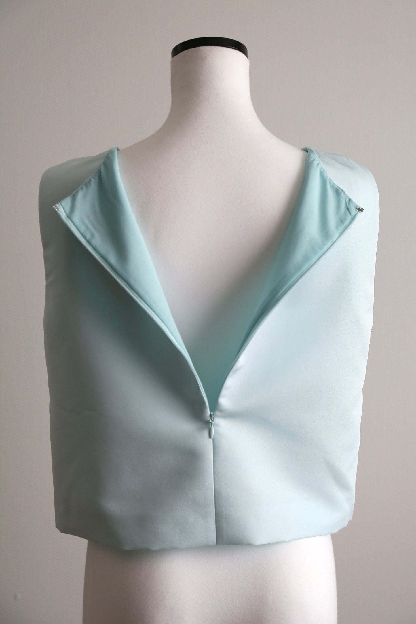 Plume cape Logo top (mint green)