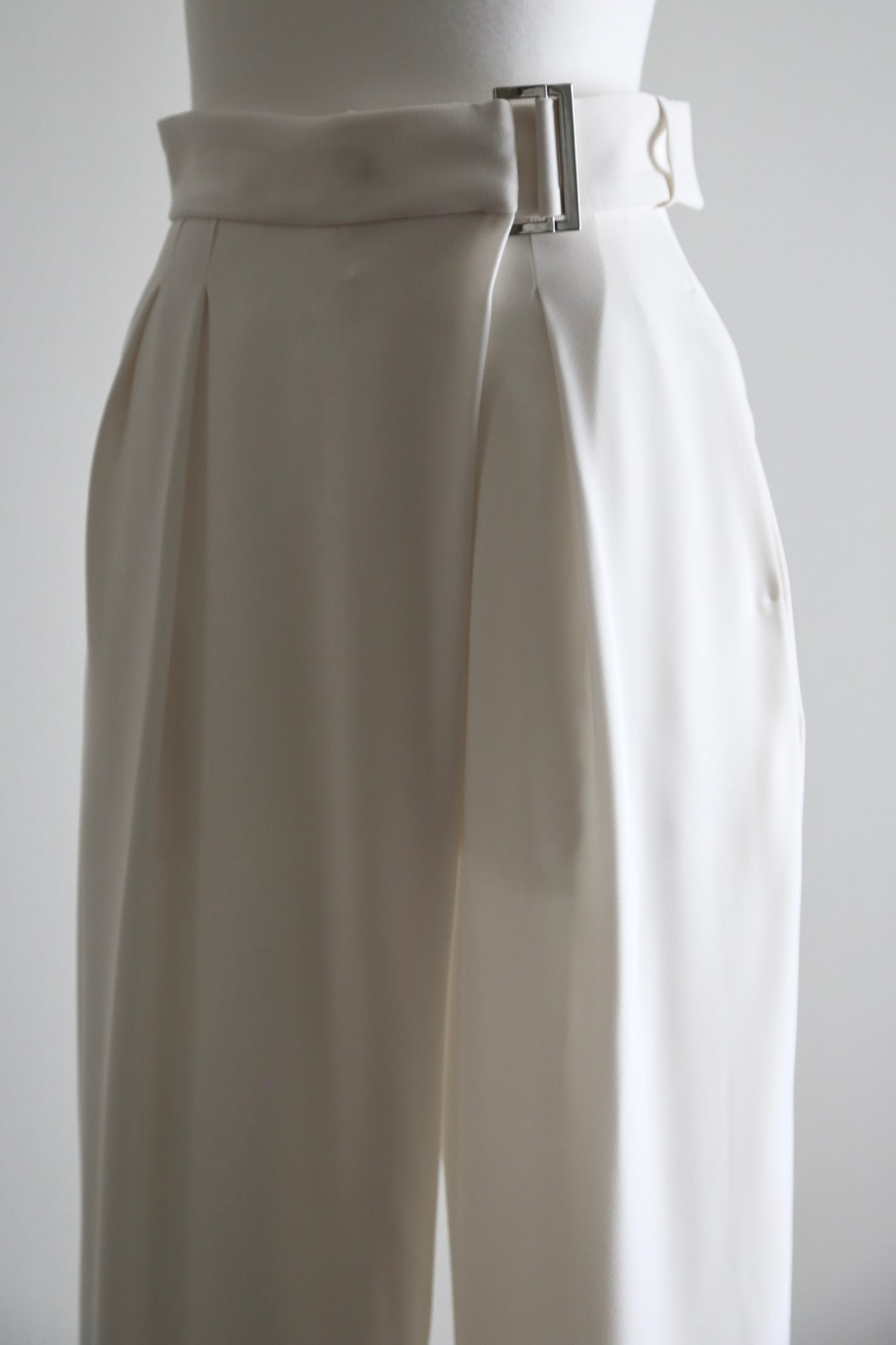 Wrapture Pants (white)
