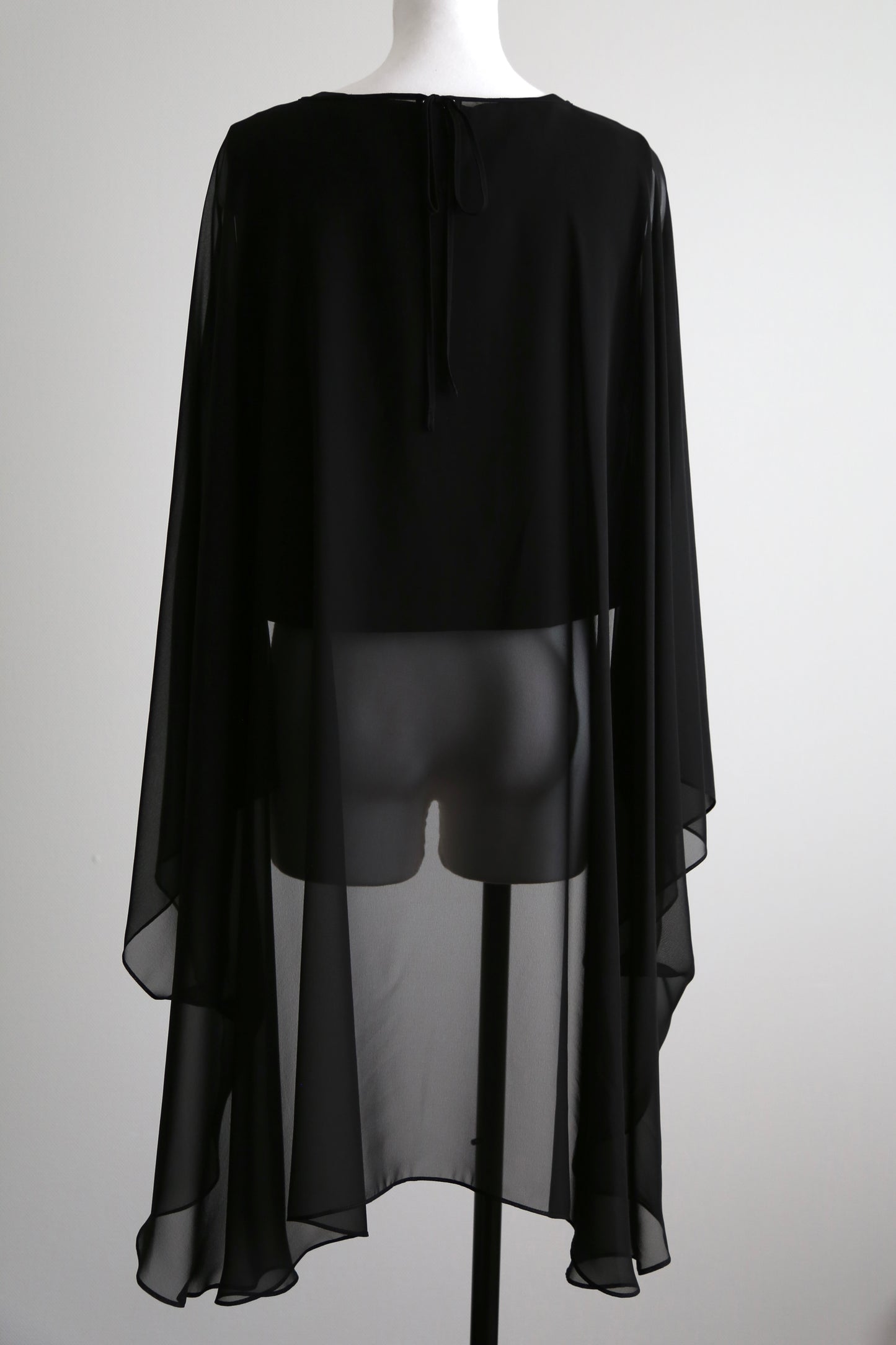Plume cape Logo top (black)
