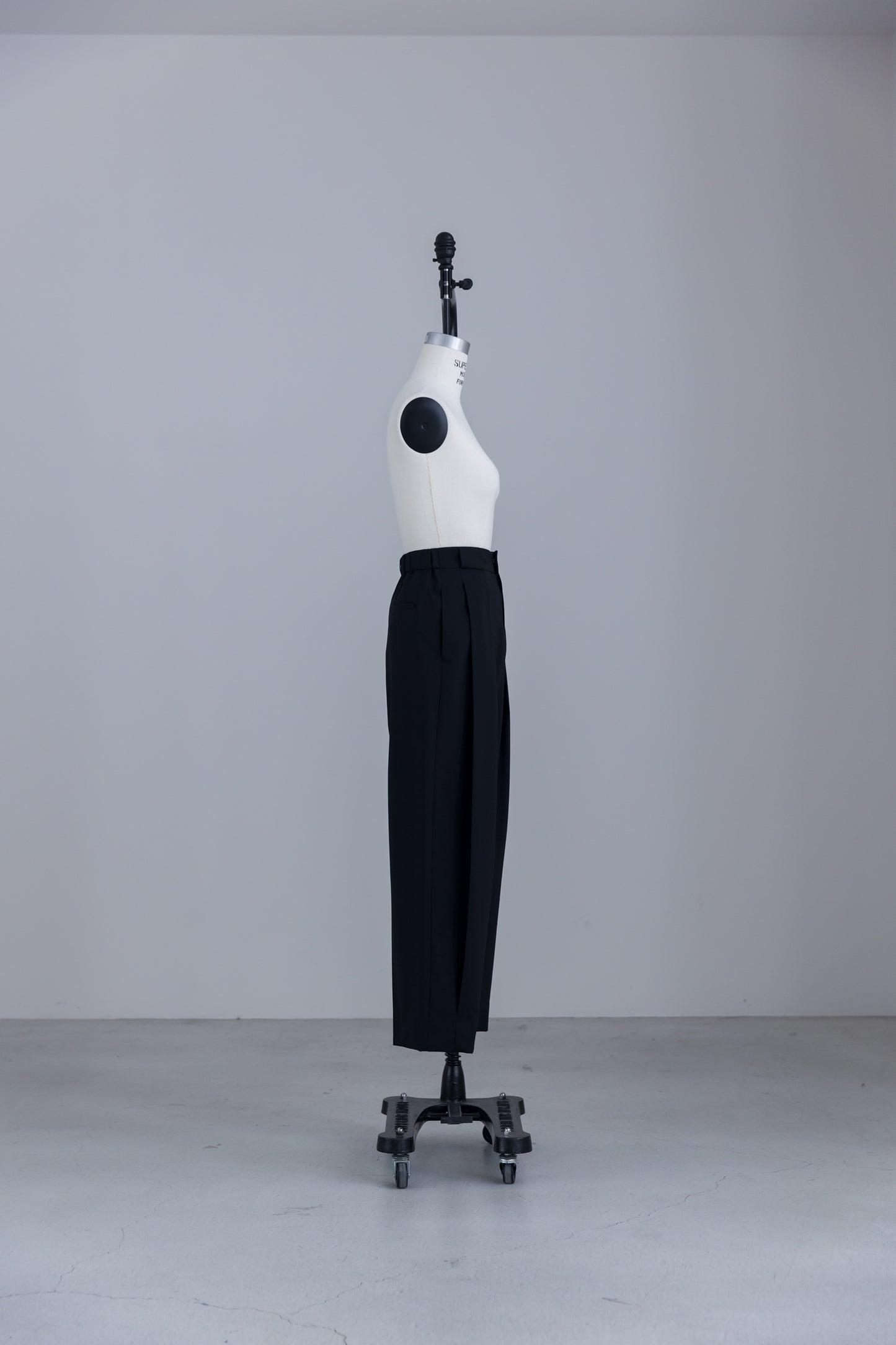 ligne pants (noir）