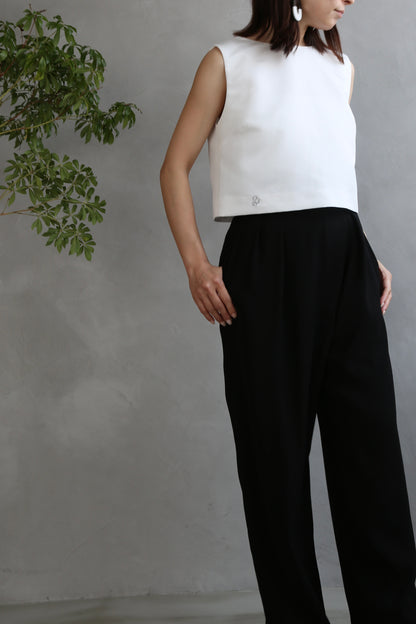 Plume cape Logo top (white)