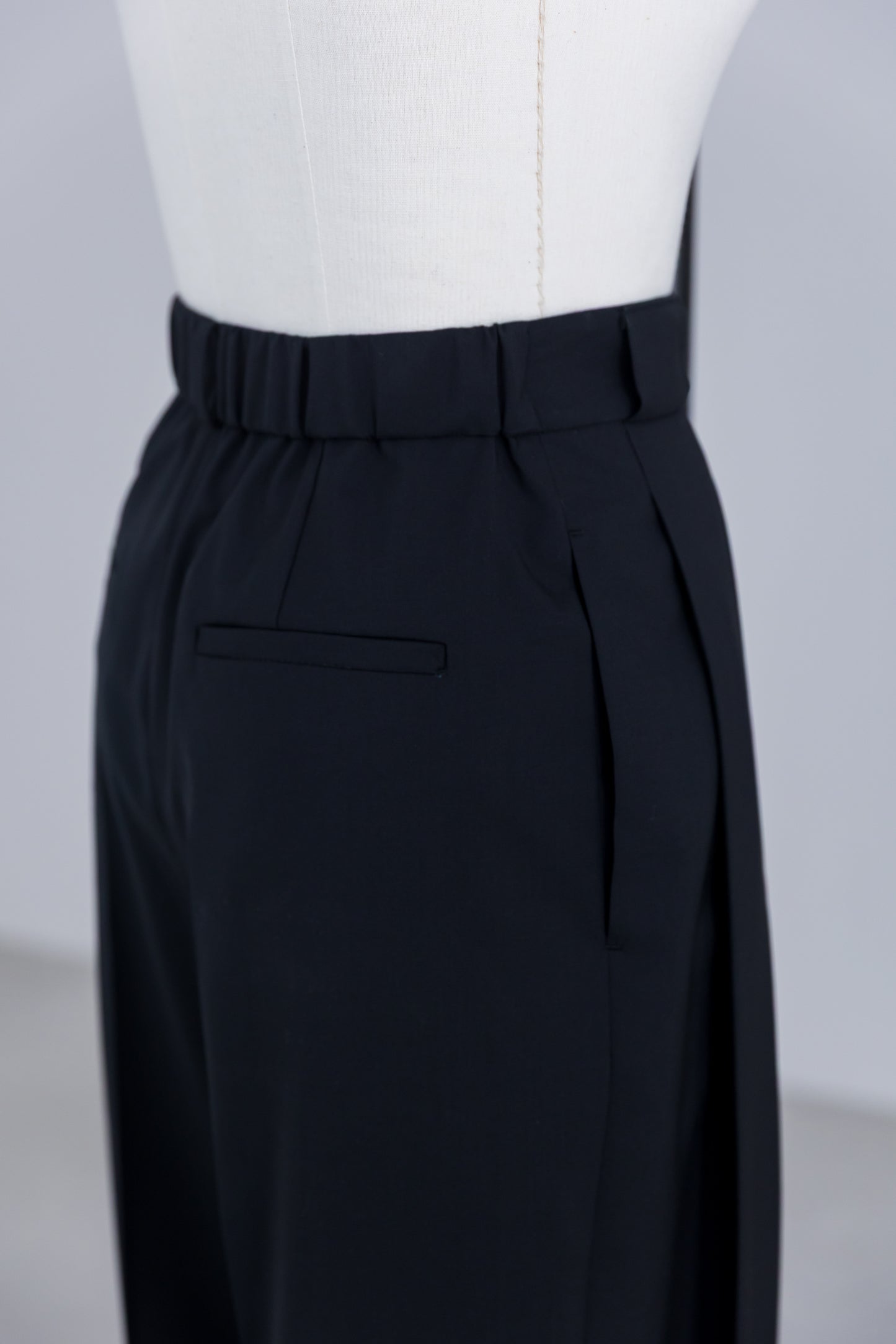 ligne pants (noir）