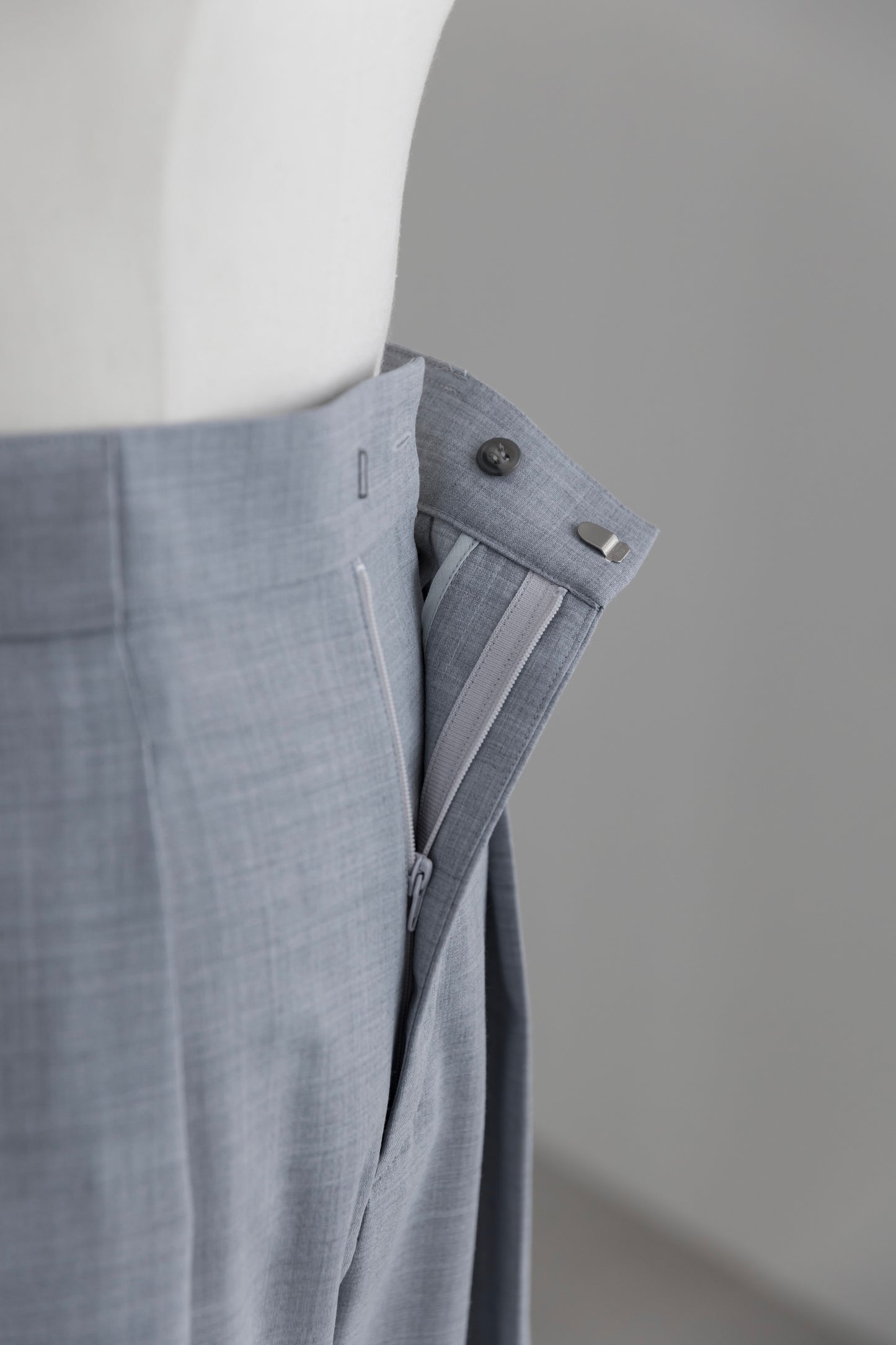 ligne pants (gris clair）