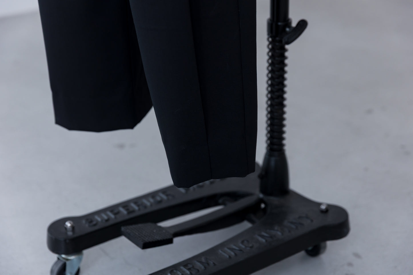 ligne pants (noir）