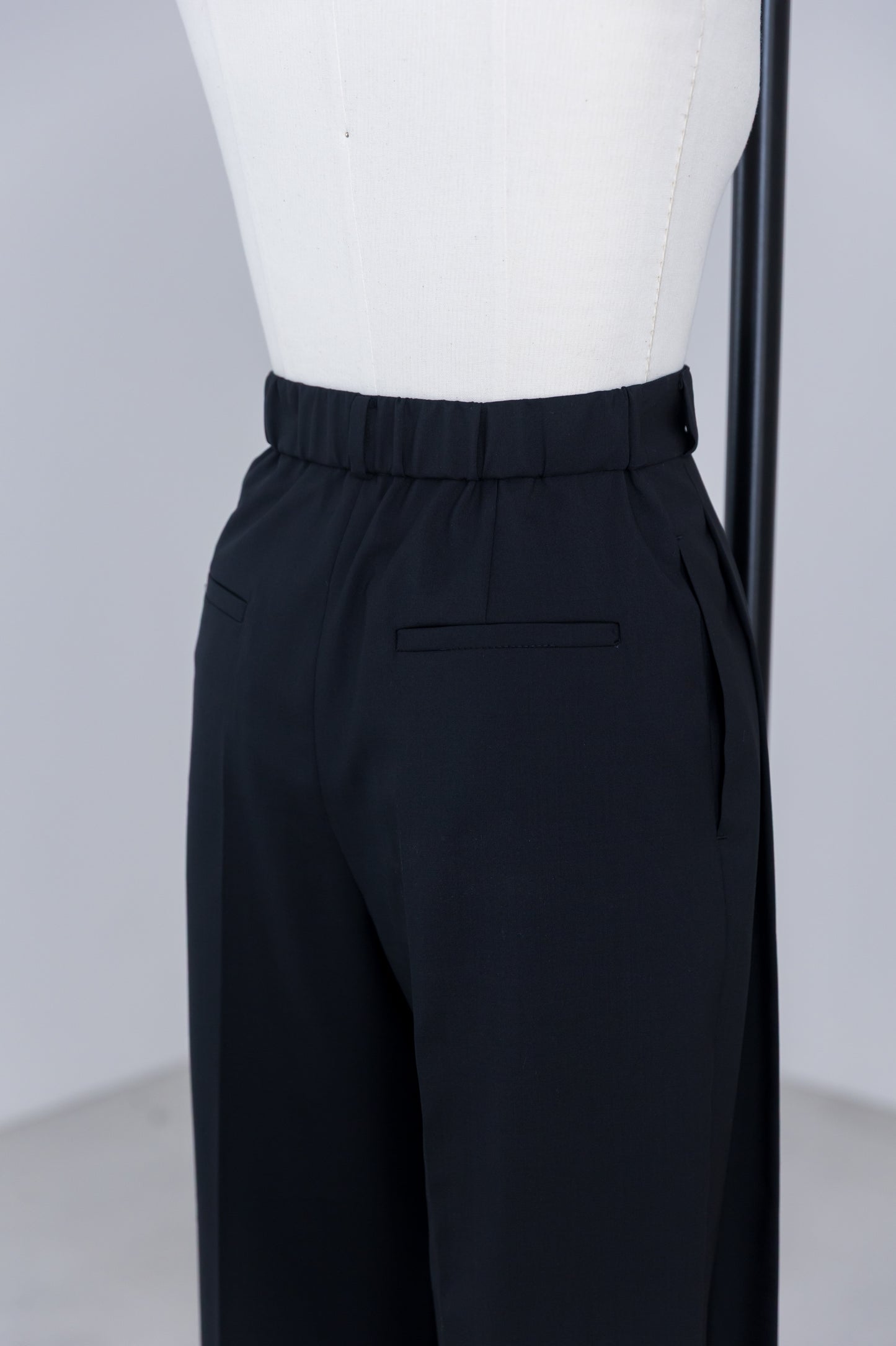 ligne pants (noir）